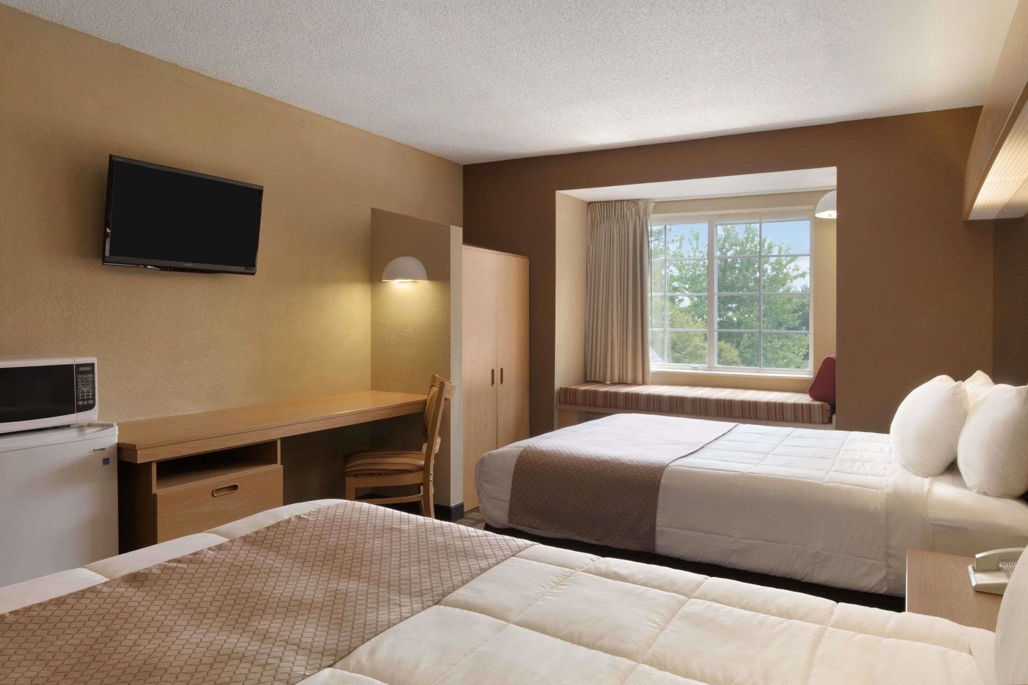 Microtel Inn & Suites By Wyndham Southern Pines Pinehurst Kültér fotó